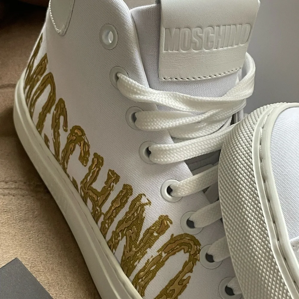 Moschino High top sneakers canvas White/ Gold Versatile aesthetic - Picture 3 of 10